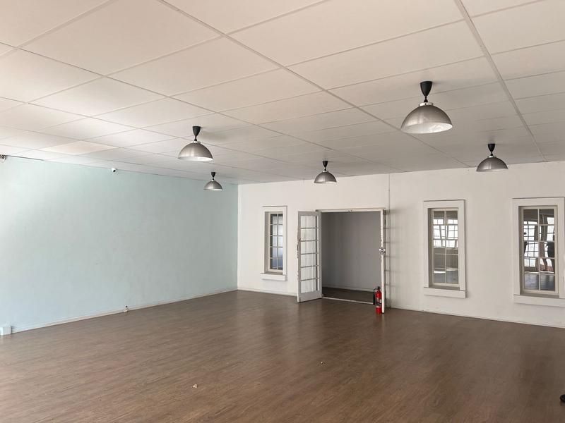 To Let commercial Property for Rent in Walmer Eastern Cape